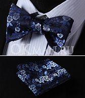 Тёмно-синяя бабочка-галстук и платок в голубой цветочек